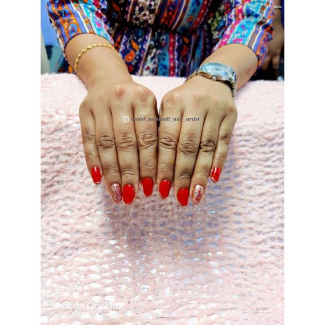 AaDvi Mehandi & Nail Studio