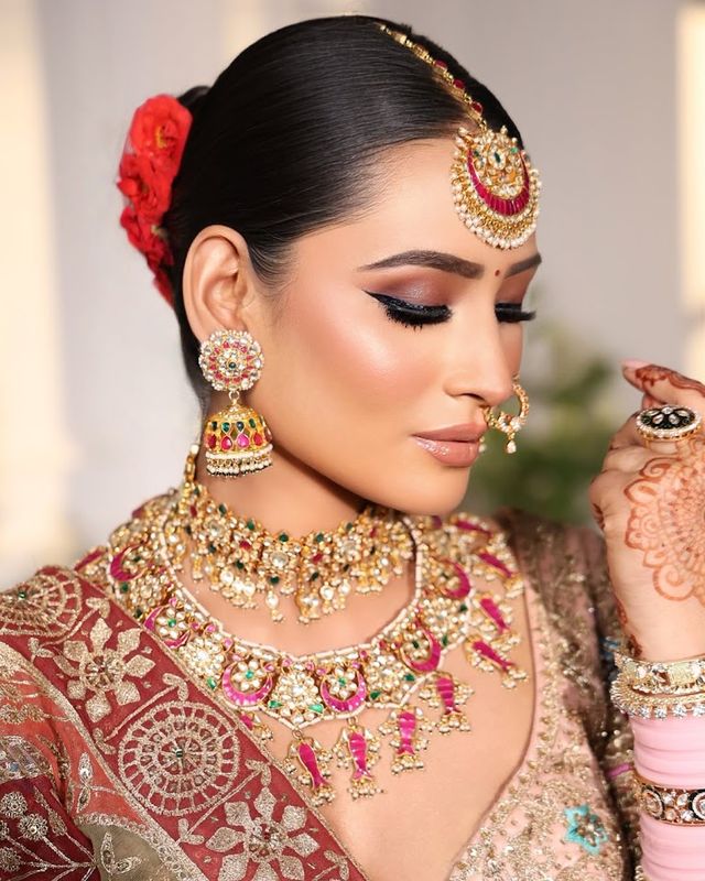 Dreamy Eye Makeup Academy