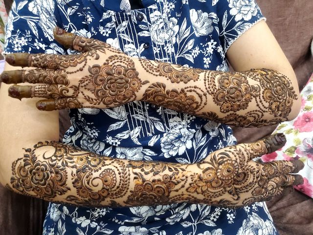 Kreative Mehendi Arts