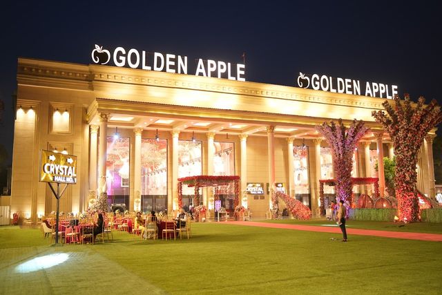 Golden Apple - banquet