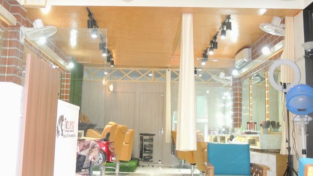 Eclipse Unisex Salon & Makeover's
