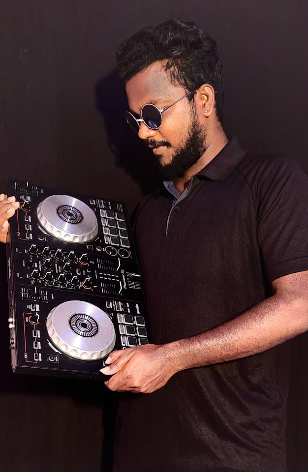 DJ SRI