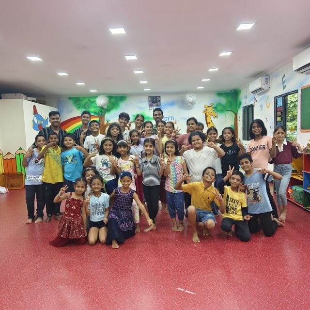 AV DANCE ACADEMY