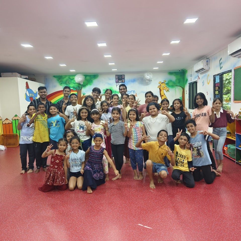 AV DANCE ACADEMY