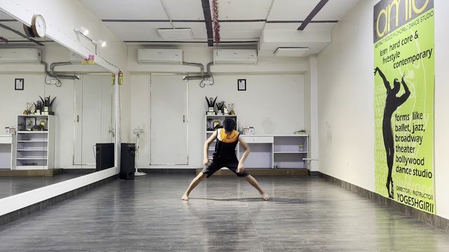 ABSTRACT MOODZ IN CHOREO DANCE STUDIO