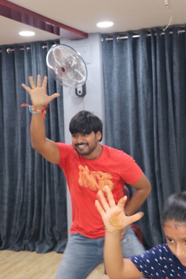 AS DANCE STUDIO