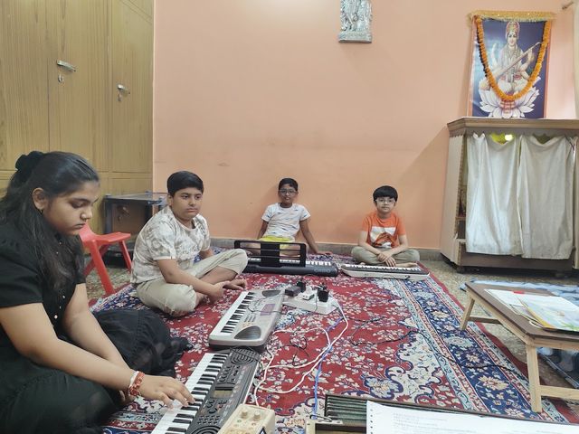 Saraswati Sangeet Sadhana - Music Art Dance Yoga Abacus Classes