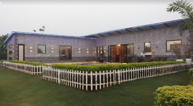 DDLJ Farmhouse