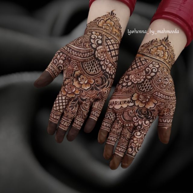 Mahmooda Henna Artist