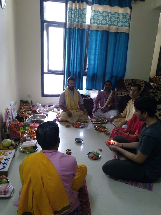 Maa Kali Astro and Puja - Pandit Alik Bhattacharya