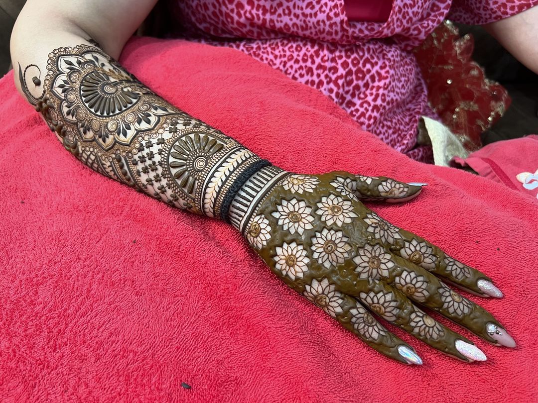 M S Mehndi Art