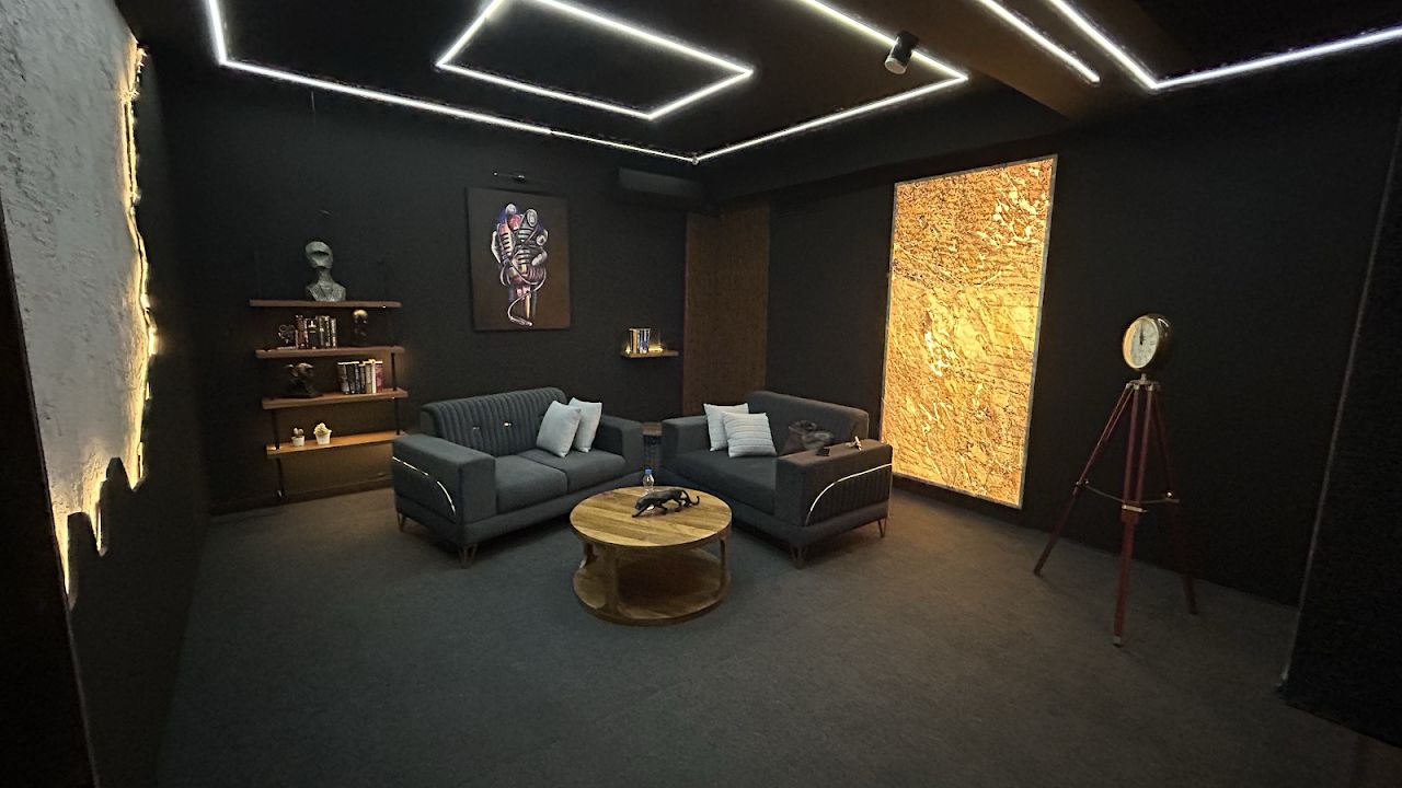 Hogwarts Media Gurugram - Delhi NCR's Top Studio For Reels, Music, Podcast, Product Shoots & Marketing