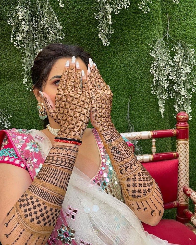 SANJAY MEHNDI ARTIST