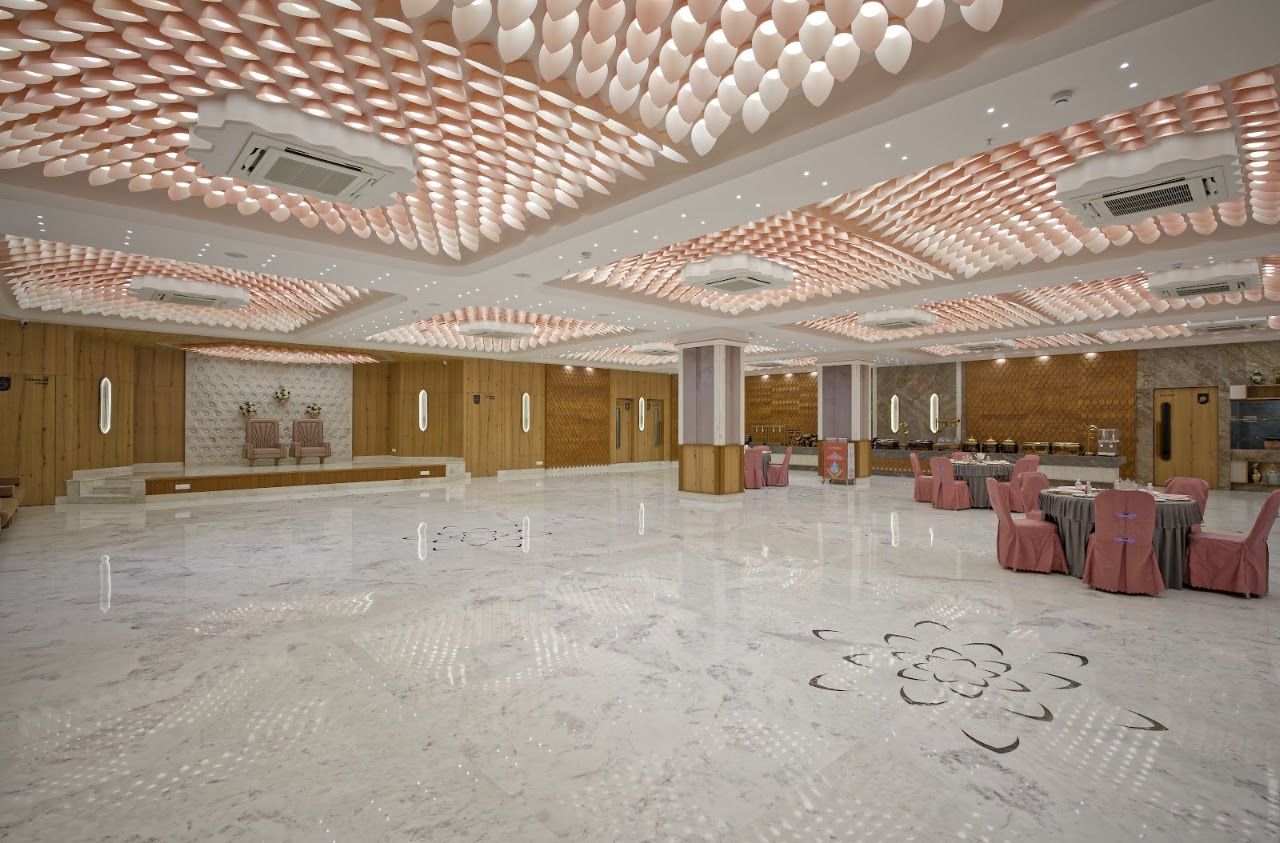 La Pristina - Banquet Hall on Sindhu Bhavan Road
