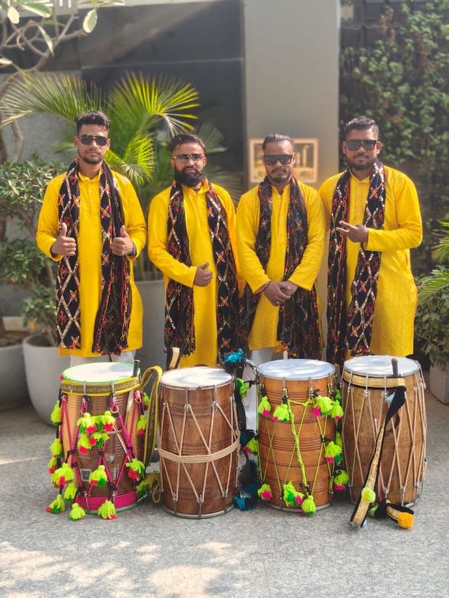 Lucknow Rangeela Dhol