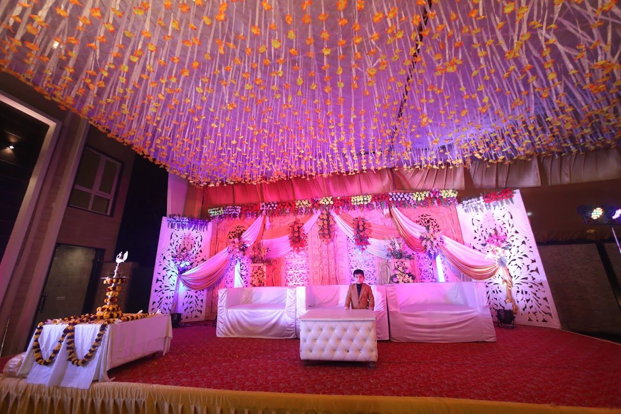 BRIJWASI LAWN