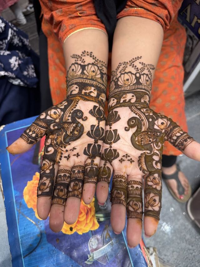 BEST BRIDAL MEHANDI ARTIST IN HYDERABAD