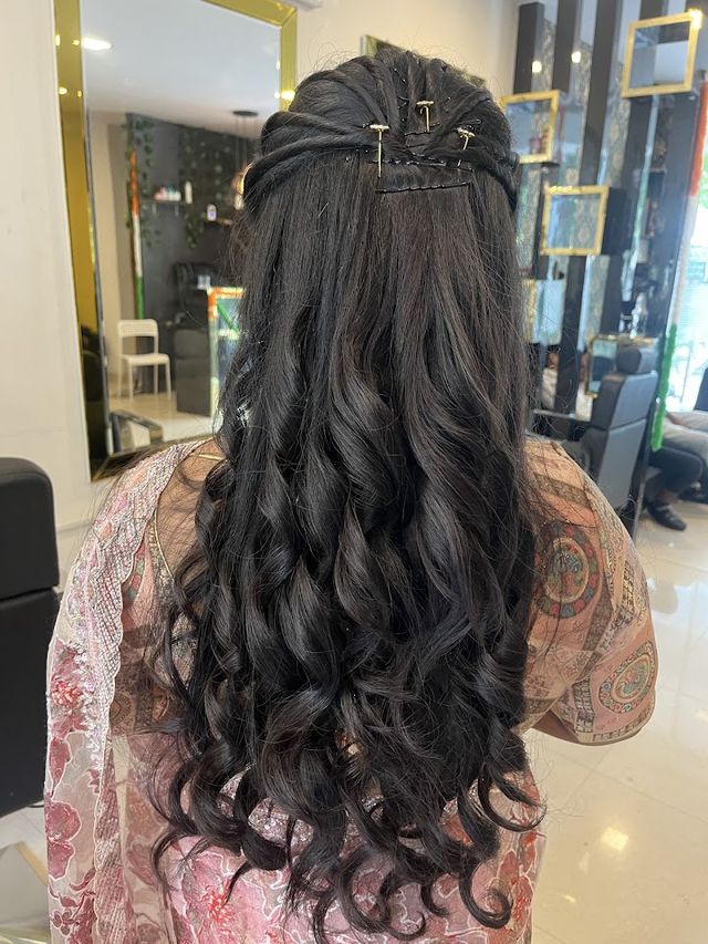 Estilo Makeup Studio & Nails