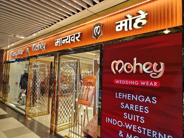 Manyavar & Mohey