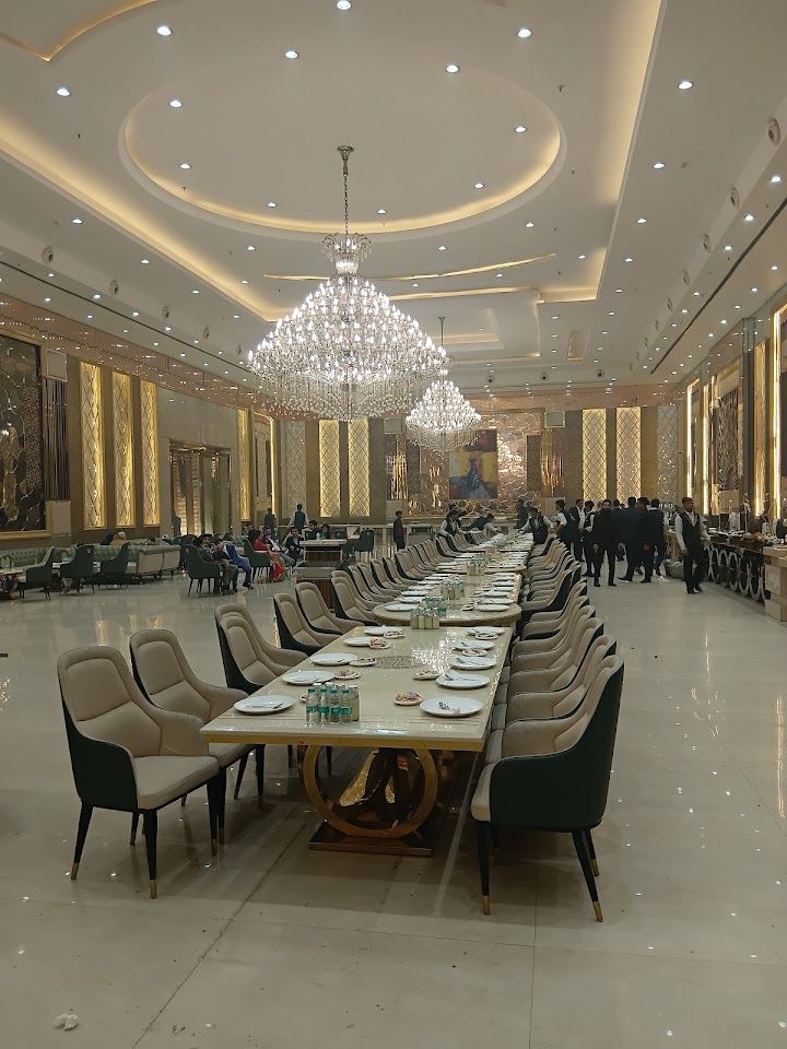 The Grand Piazza
