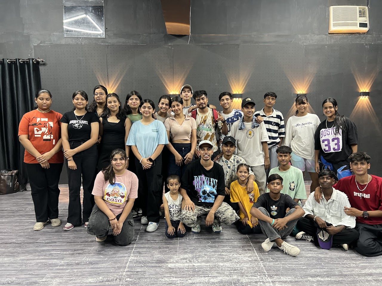Feel like dance studio