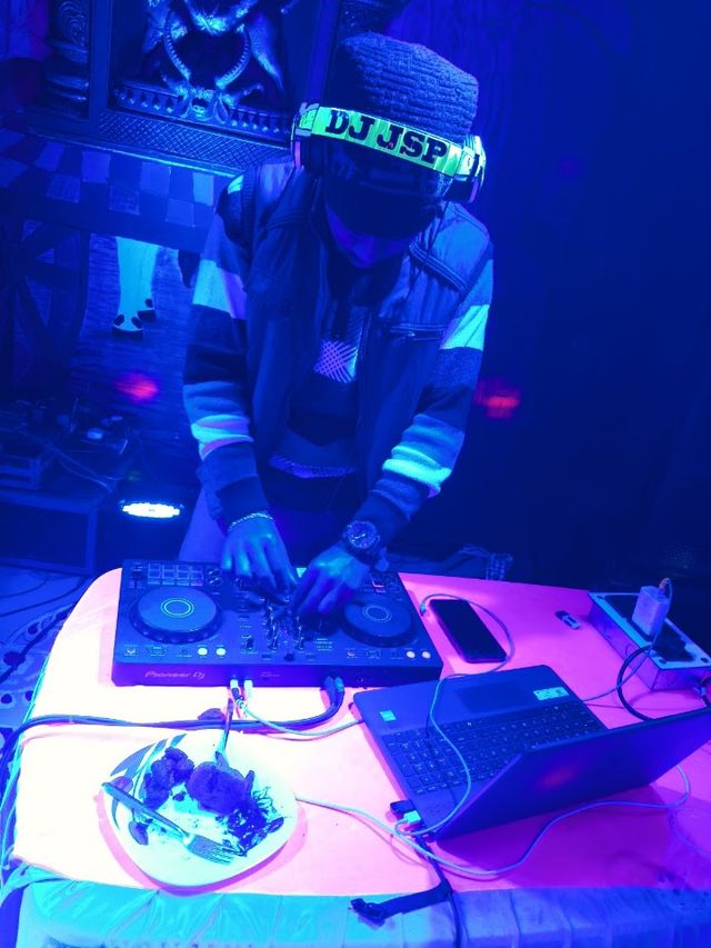 DJ ELEXCTRO, music producer and sound opretor
