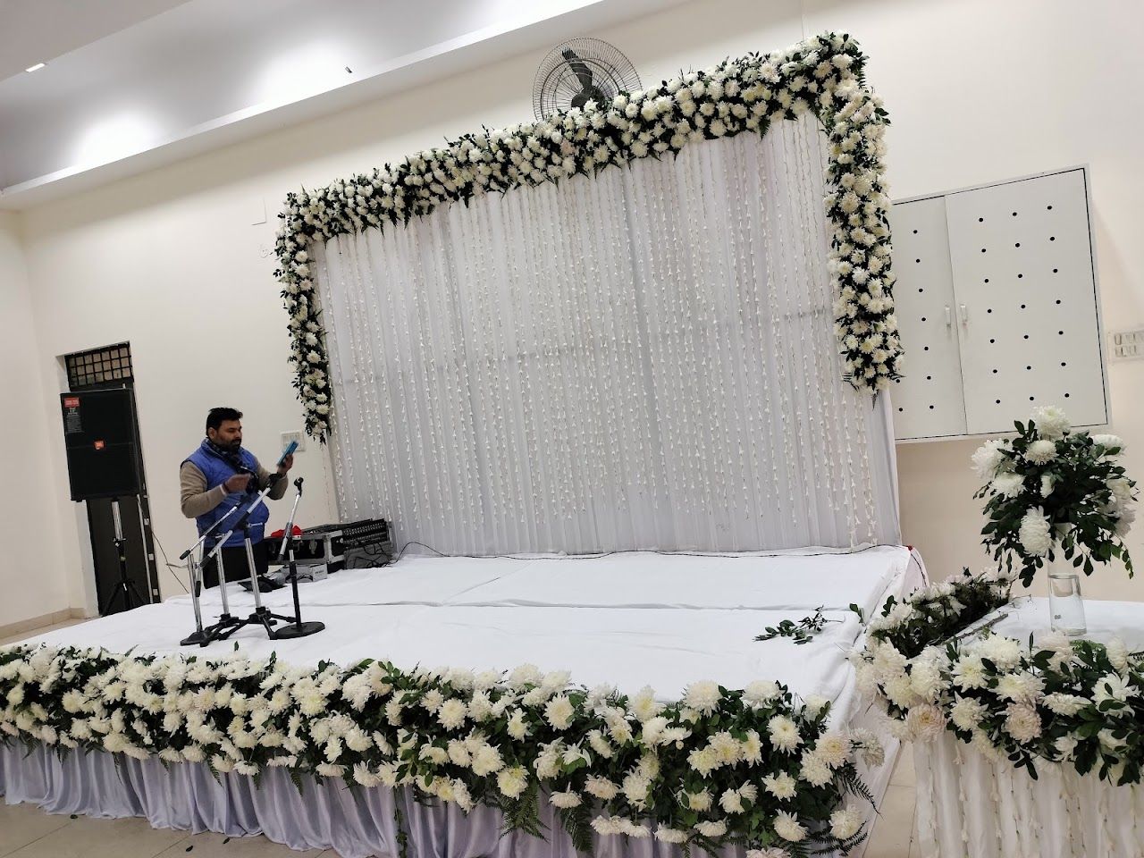 Bharat Singh flowers decoration Grater Noida
