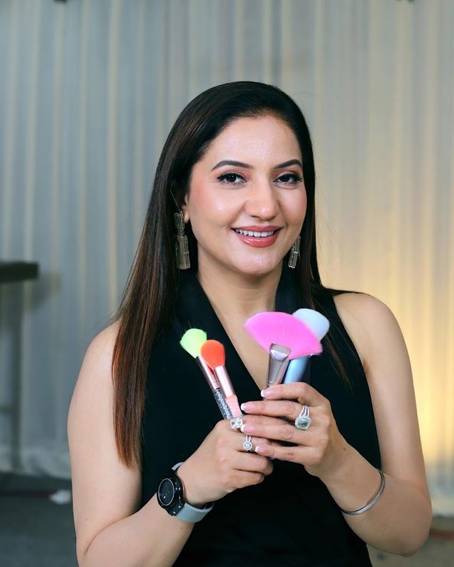 AURA BEAUTY SOLUTIONS