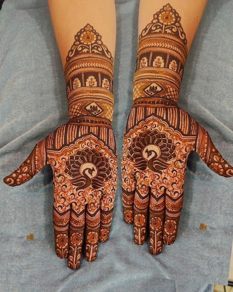 Anki's mehendi art and academy (professional mehendi artist)