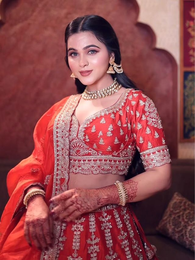 Daksh Salon and makeover for Women