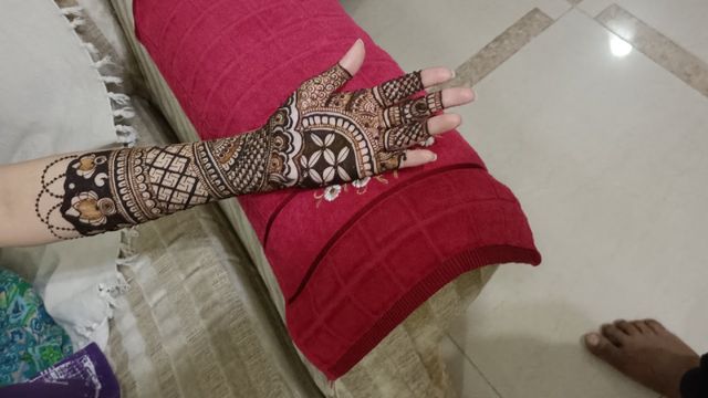 Shiva professional mehandi artist